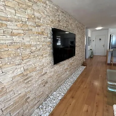 Feriehus Casa Claudia Radazul *