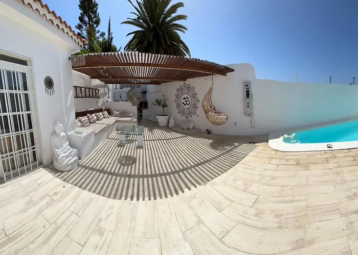 Casa Claudia Radazul * Санта-Крус-де-Тенерифе